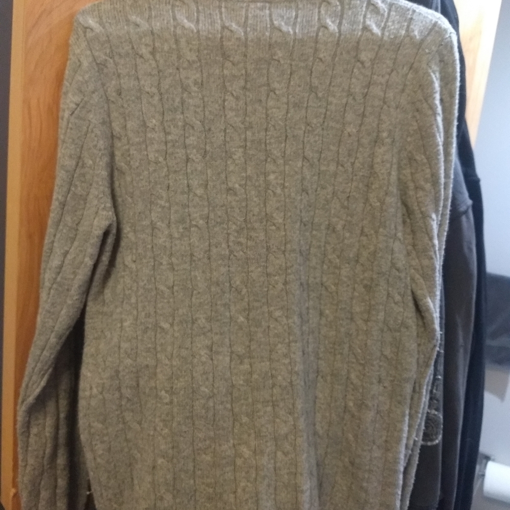 Sweater - Picture 4 of 4